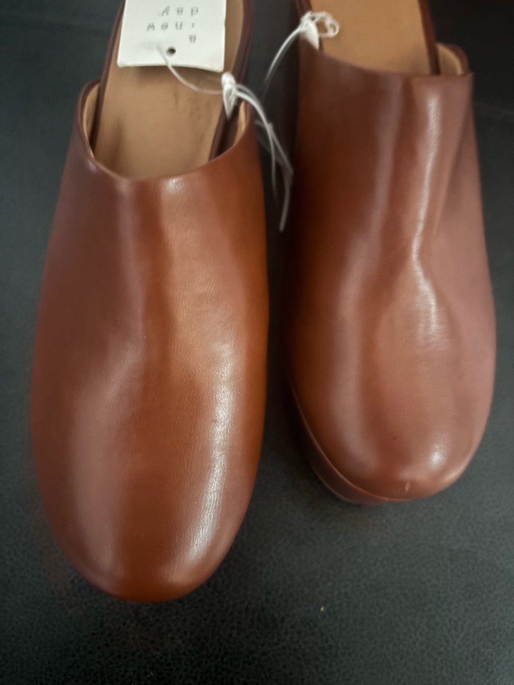 Brown Slip-On Mule heel ( never wore) - Picture 2 of 3